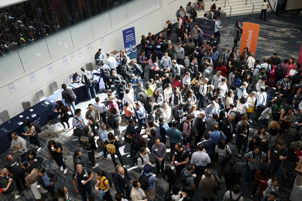 Discover the unexpected benefits of international B2B trade fairs for your company